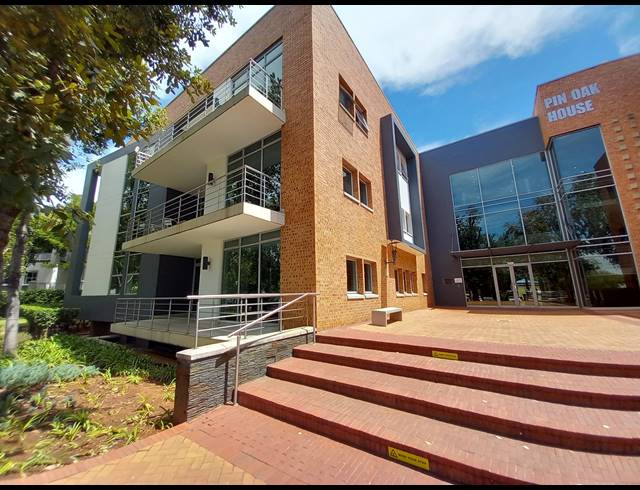 308M² OFFICE TO LET IN BRYANSTON